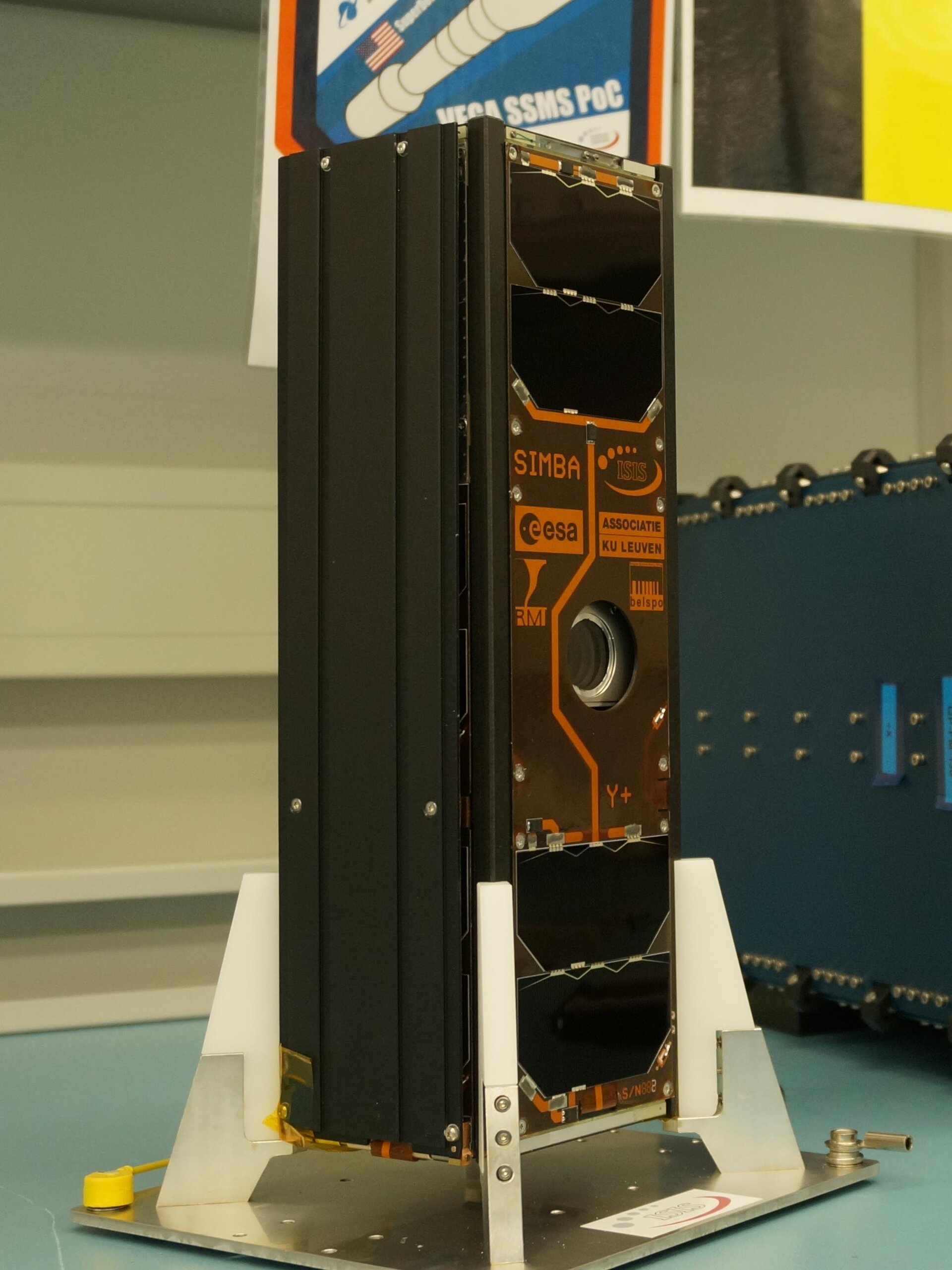 Simba in launch configuration pillars